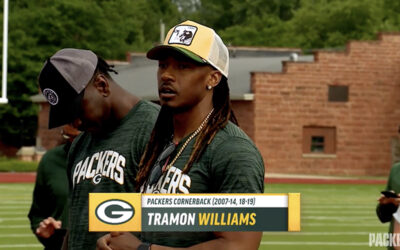 Tramon Williams and Packers alumni visit Green Bay East High School